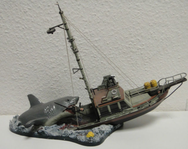 Der weiße Hai Diorama.JPG