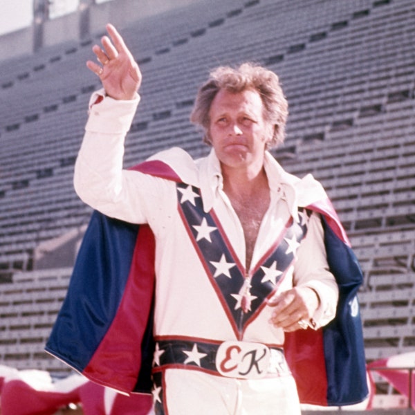 evel_knievel_vogue_getty_images_michael_ochs_archives__169748614_1.jpg