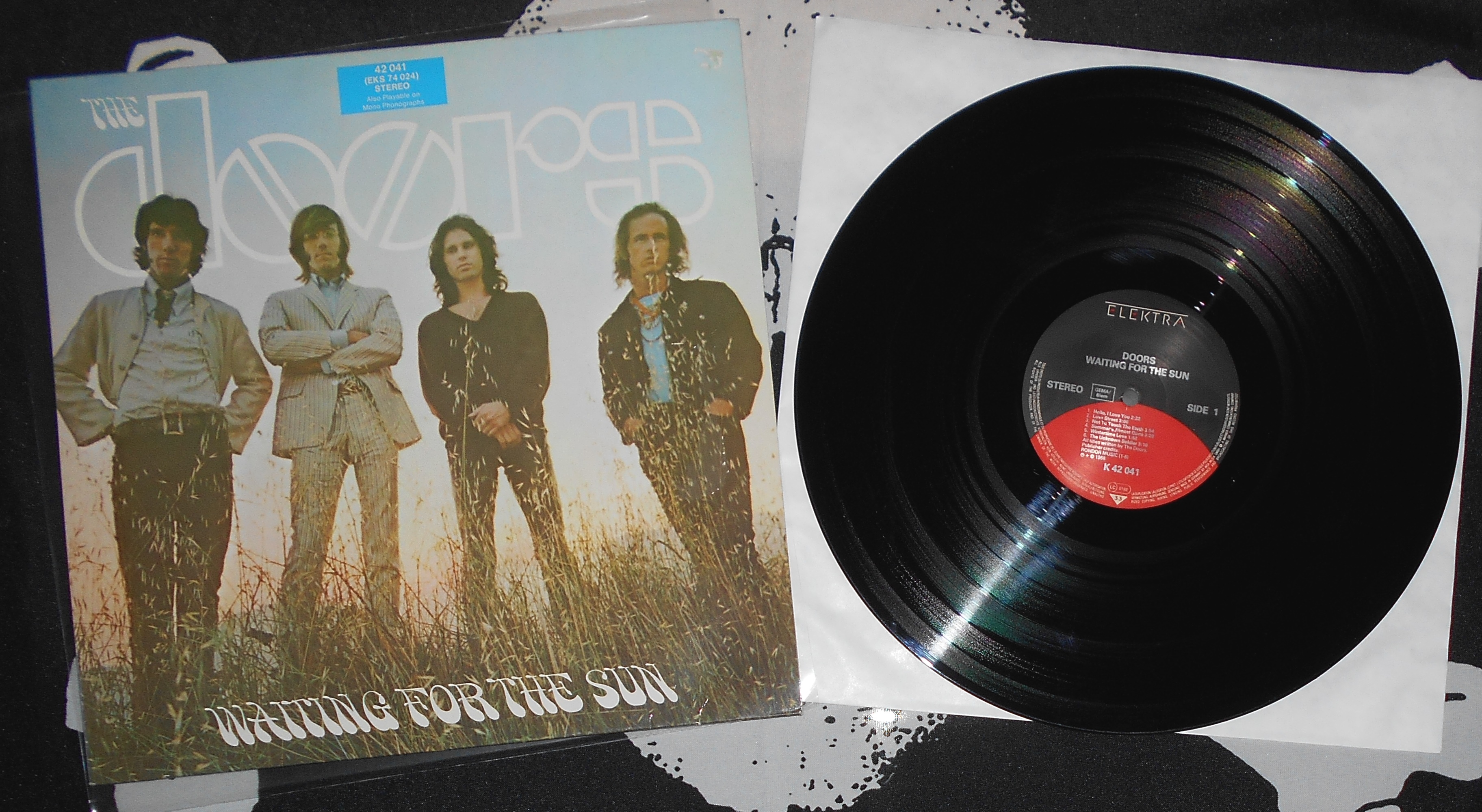 DOORS - Waiting or the Sun (1).JPG