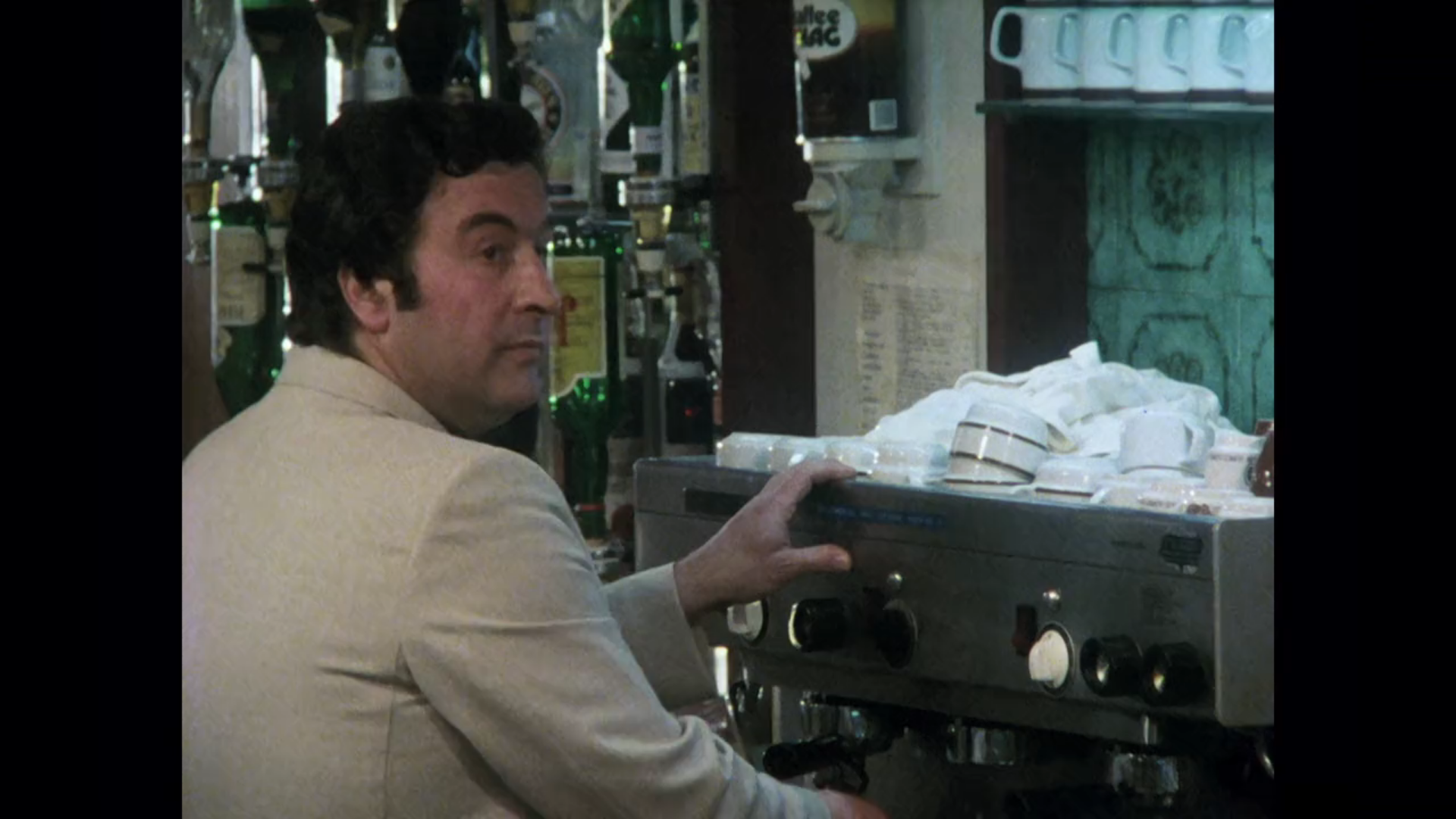 Monaco Franze - Der ewige Stenz (West Germany 1983, Episode 2 Die italienische Angelegenheit) .png