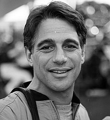 220px-Tony_Danza_1995.jpg