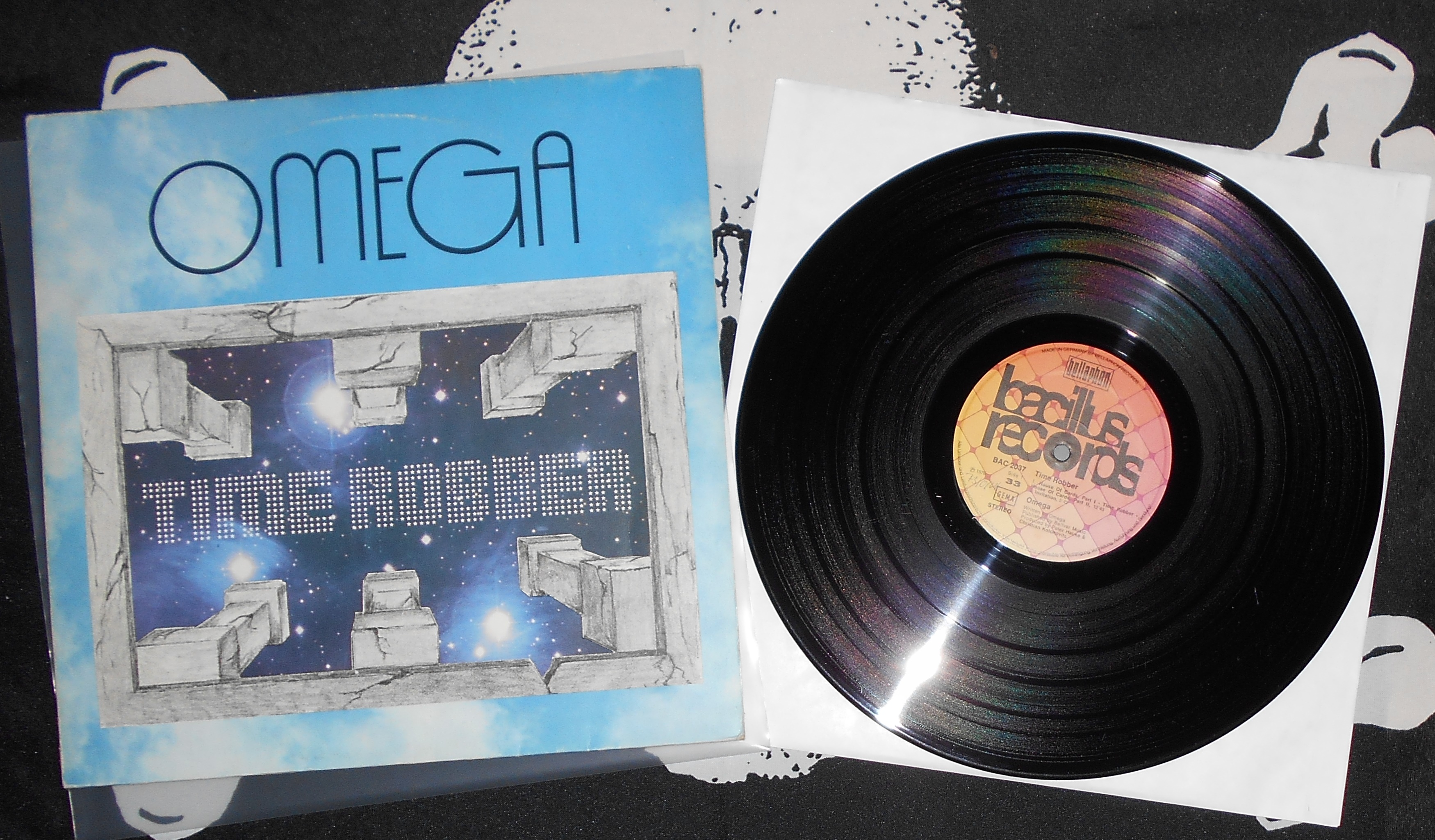 OMEGA - Time Robber (1).JPG