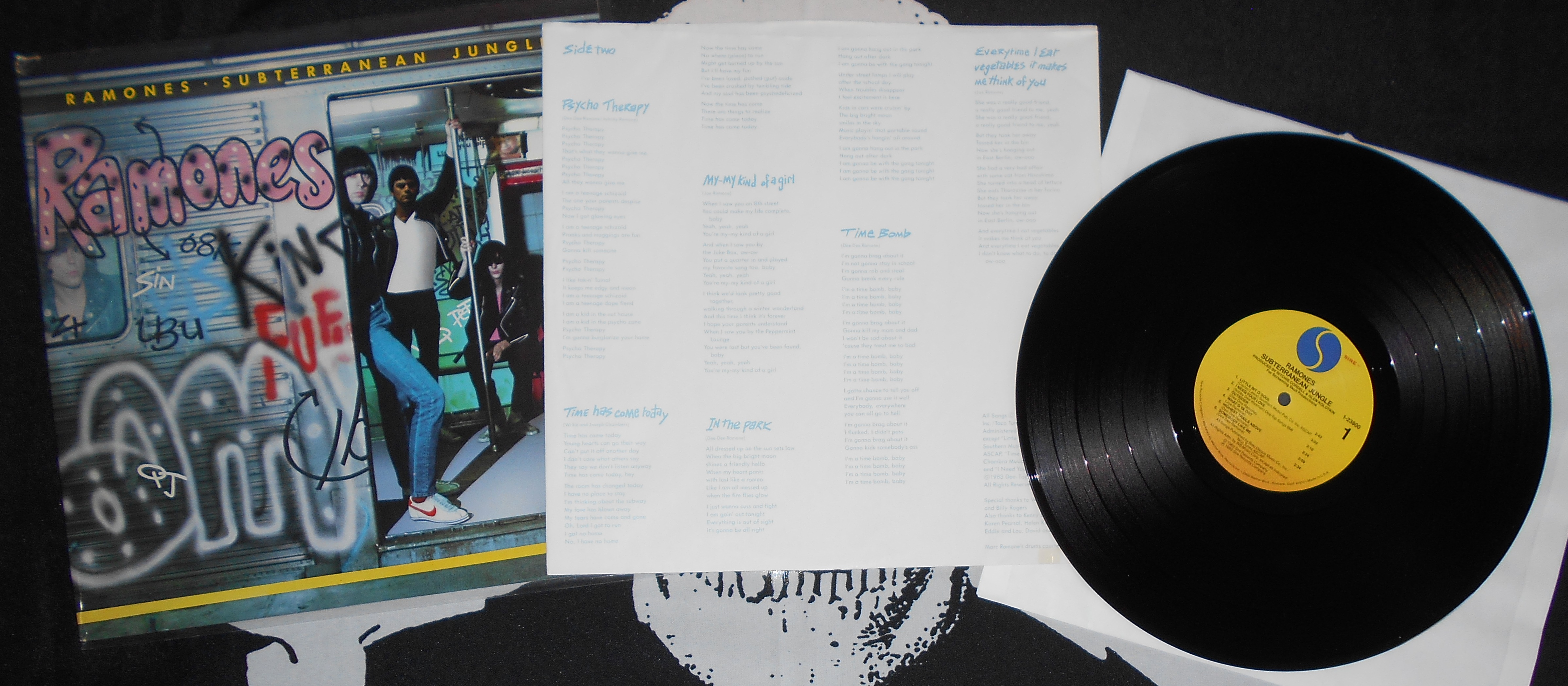 RAMONES - Subterranean Jungle (1).JPG