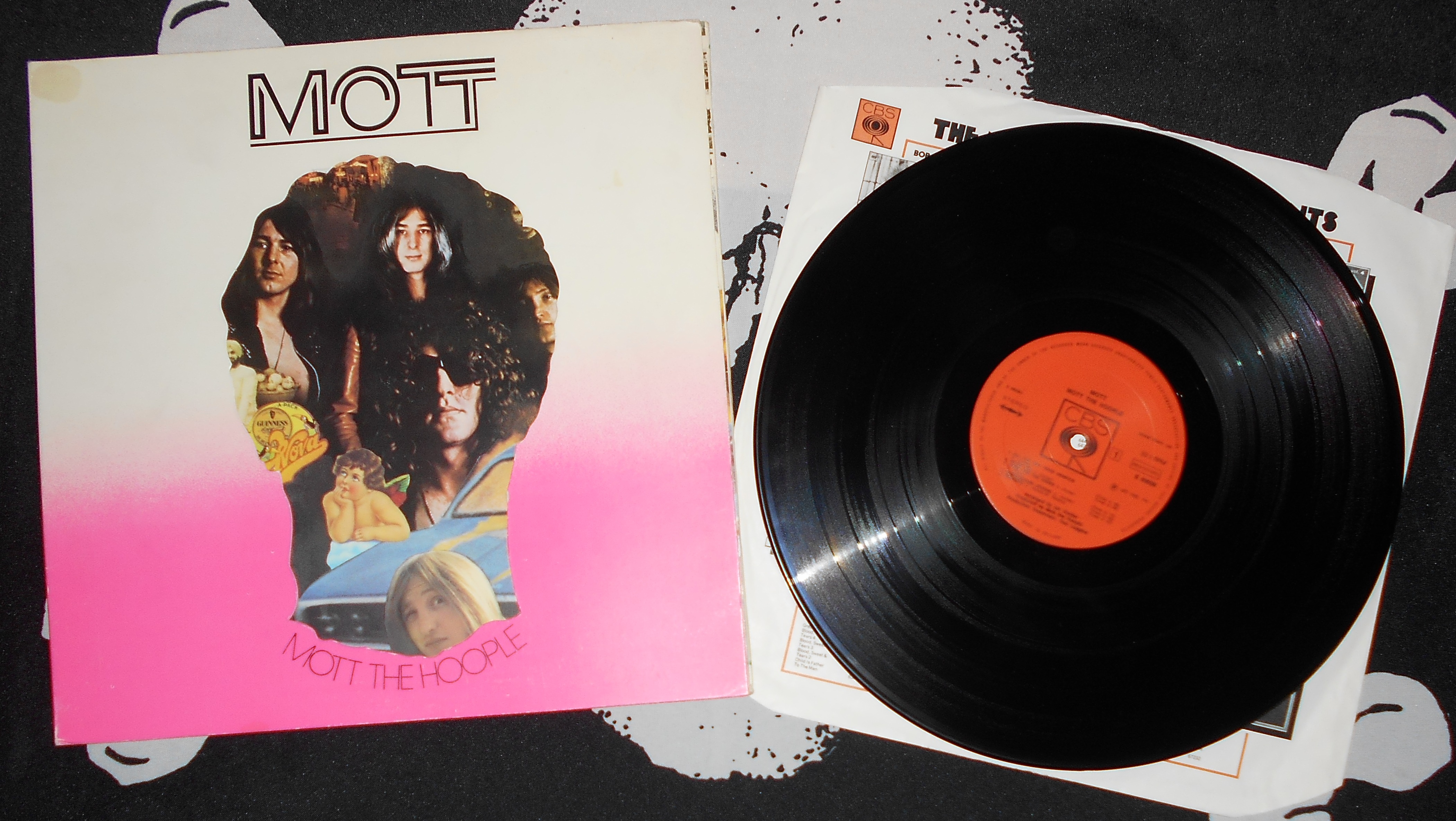 MOTT THE HOOPLE - A sane Revolution (1).JPG