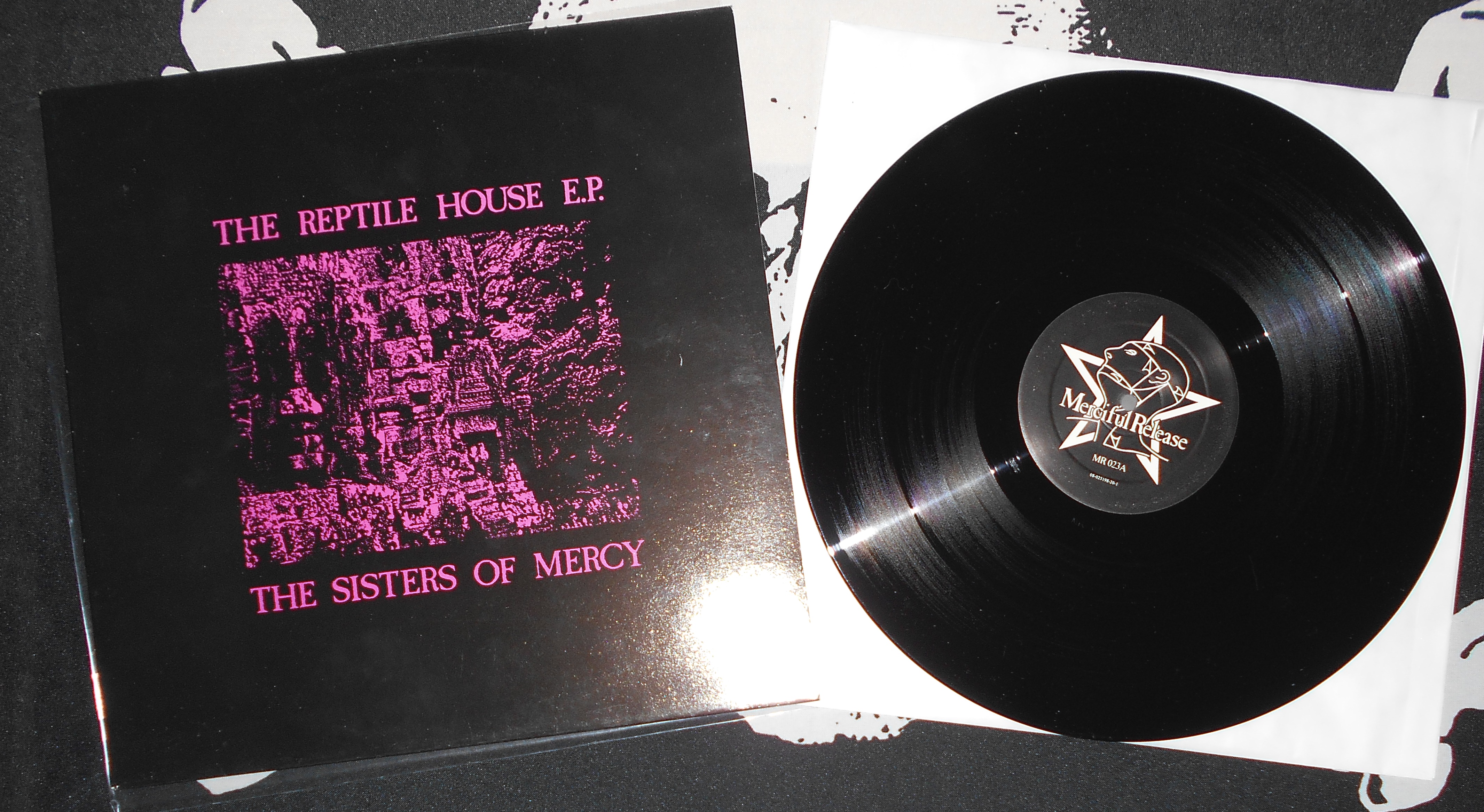 SISTERS OF MERCY - Reptile House (1).JPG