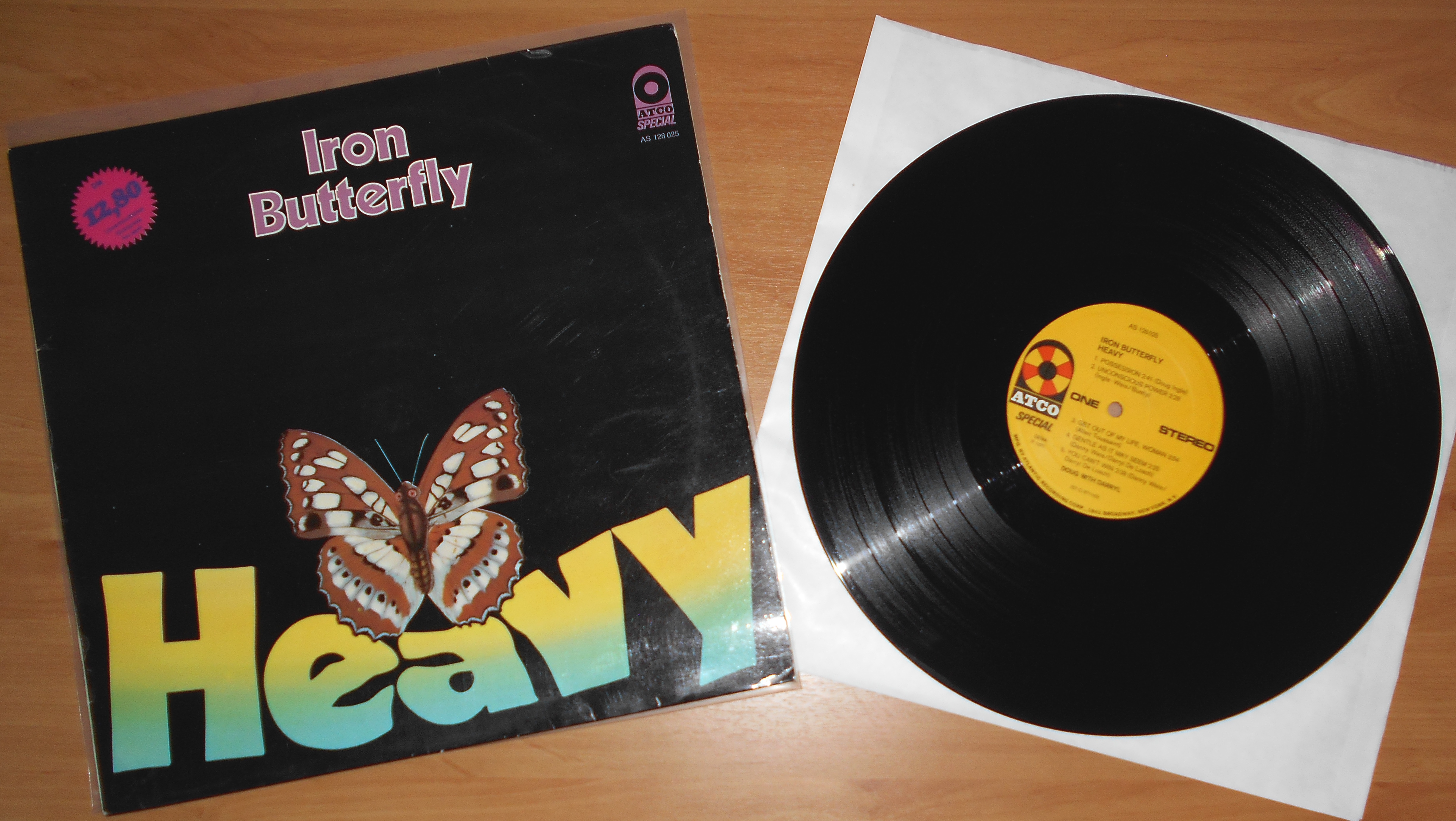 IRON BUTTERFLY - Heavy (1).JPG